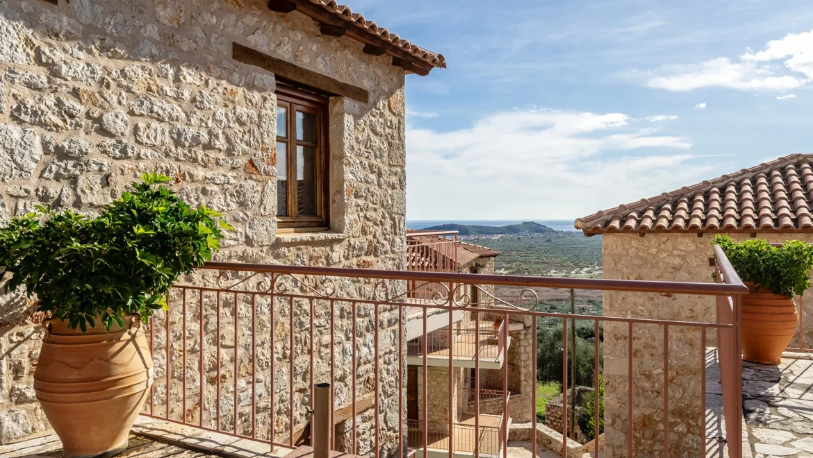 Guesthouse Complex For Sale in Kato Vervena