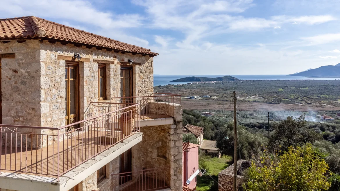 Guesthouse Complex For Sale in Kato Vervena