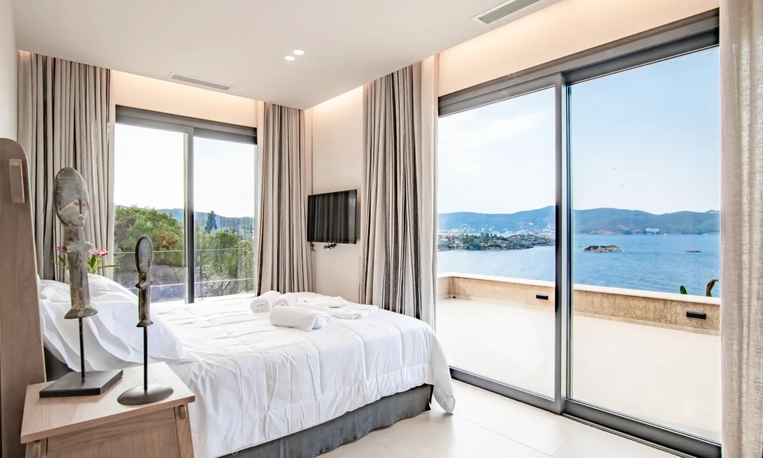 Contemporary Seafront Villa For Sale in Galatas