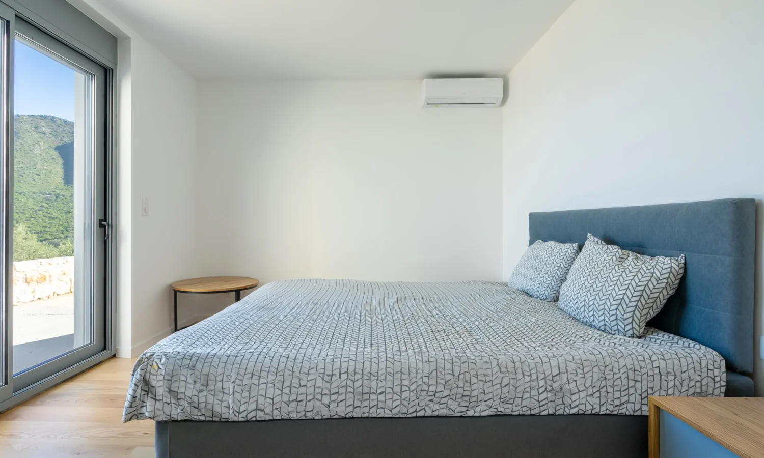 Modern Sea View Villa in Leonidio