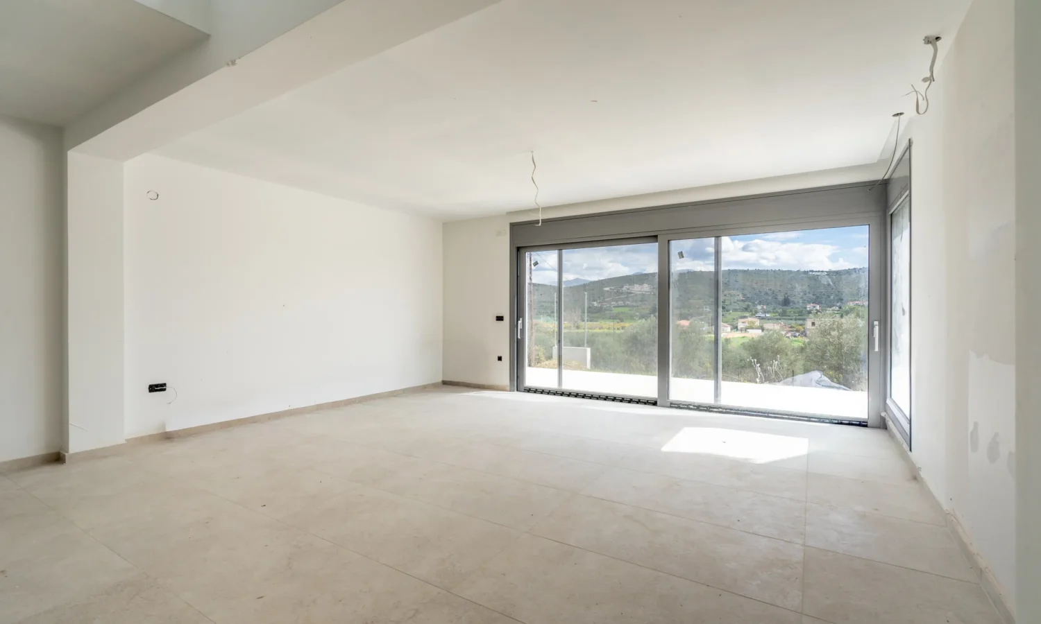 Holiday-Home-For-Sale-in-Peloponnese-Lefkakia