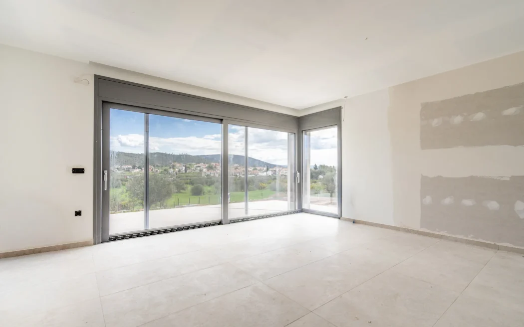 Holiday Home For Sale in Peloponnese, Lefkakia