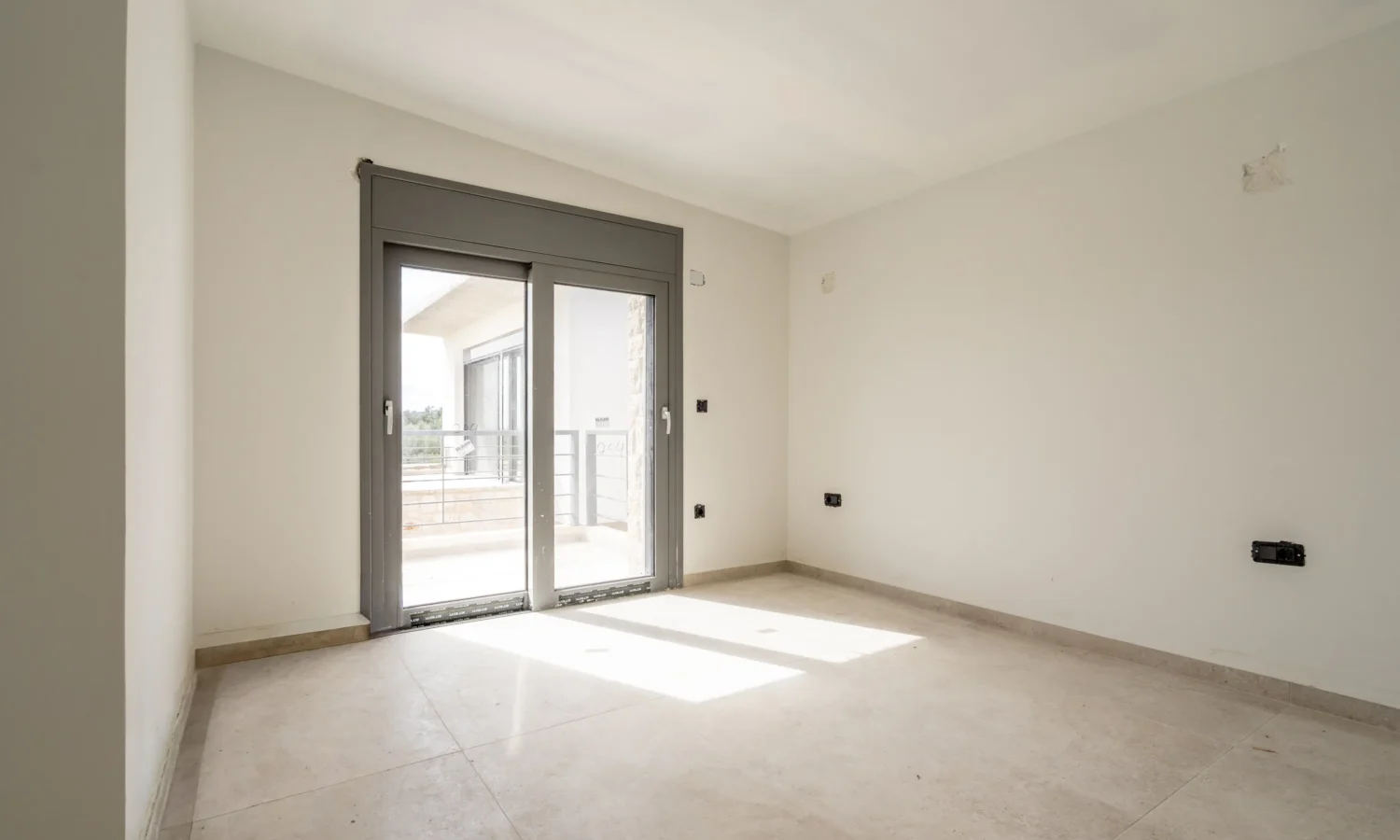 Holiday-Home-For-Sale-in-Peloponnese-Lefkakia