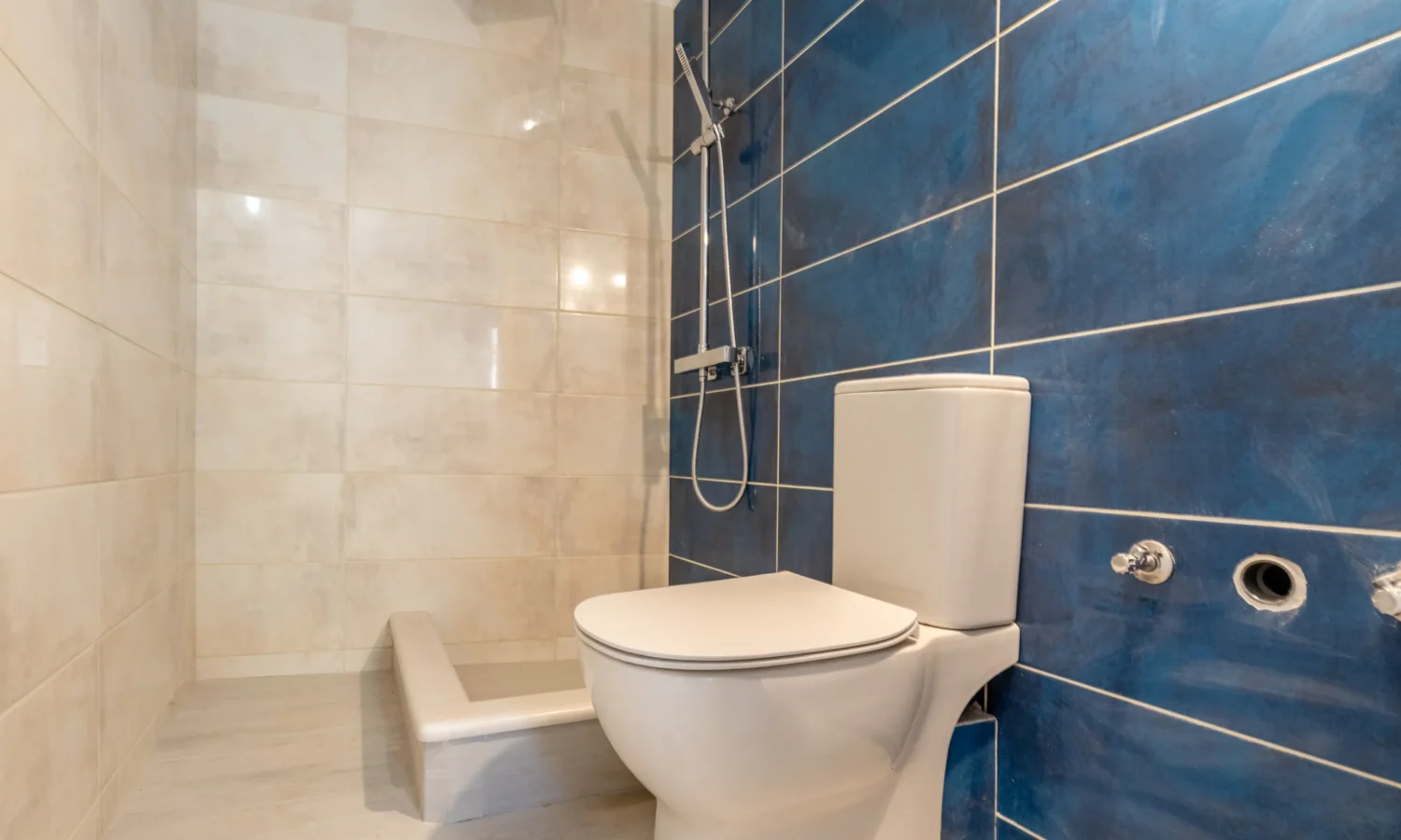 House for sale in Asini