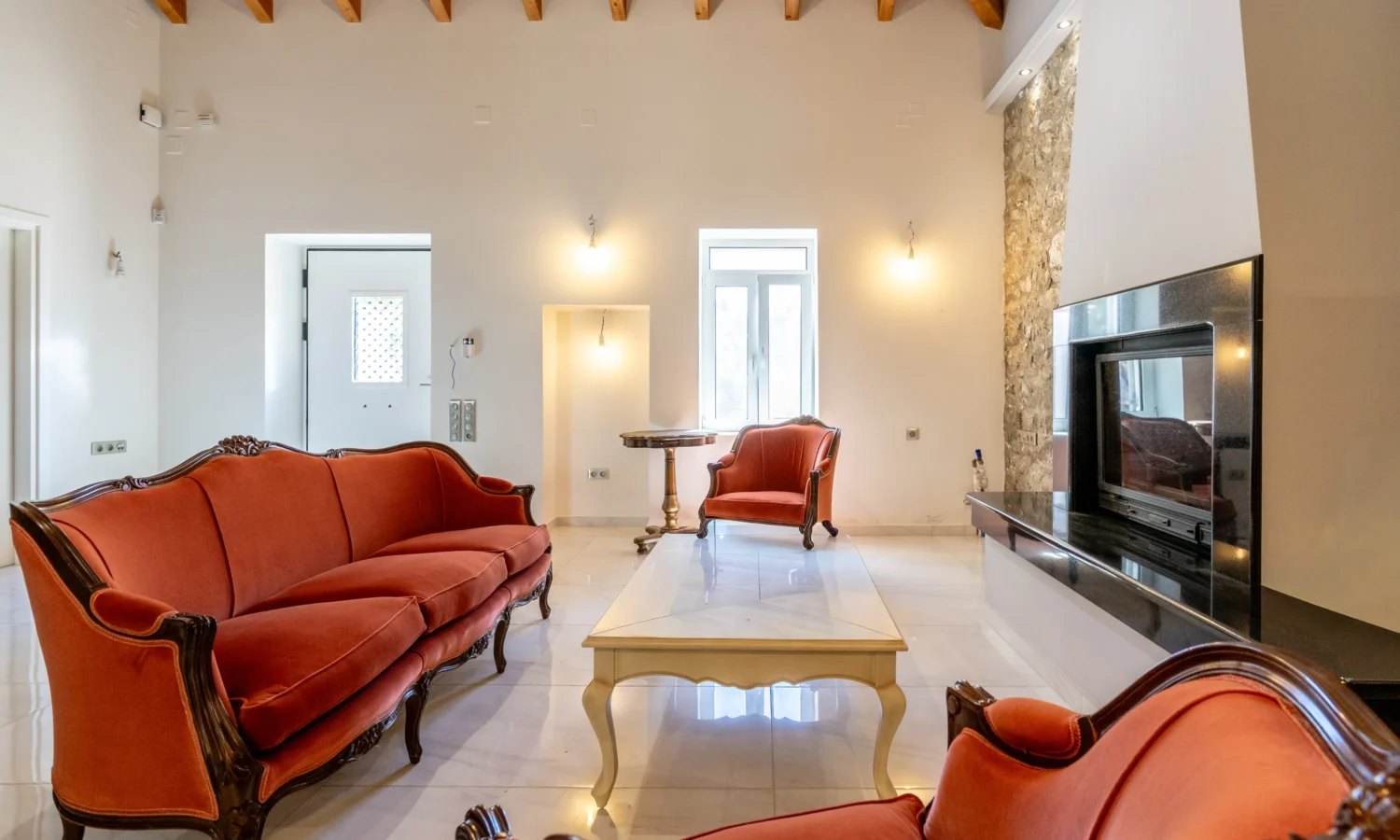 House for sale in Asini