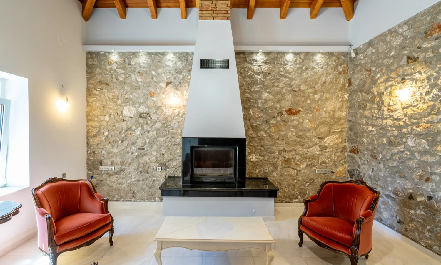 House for sale in Asini