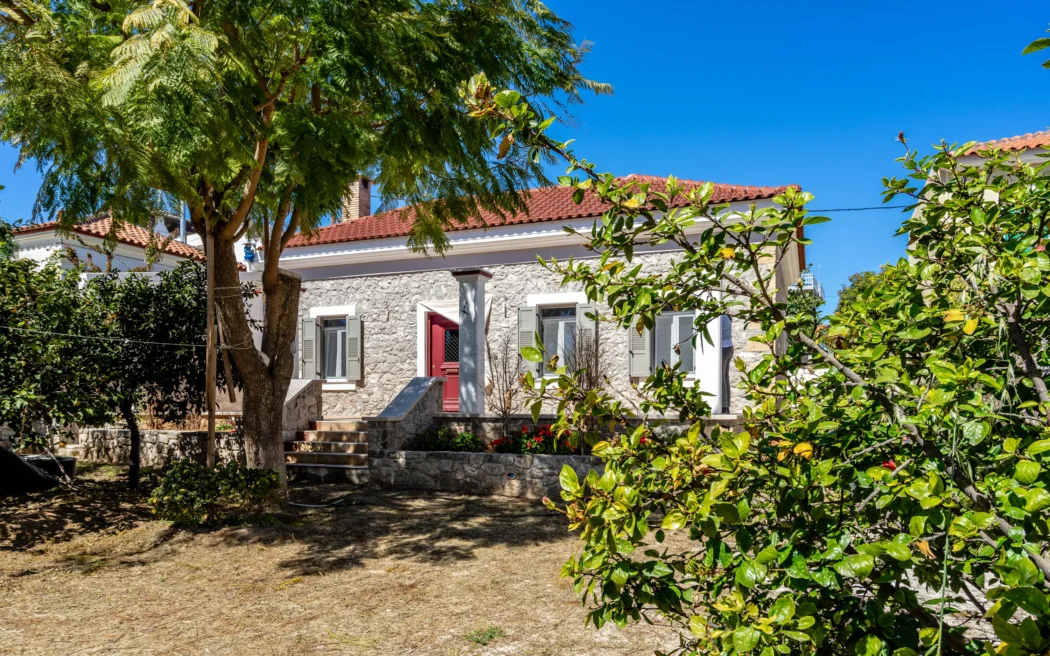 Stone House For Sale in Asini