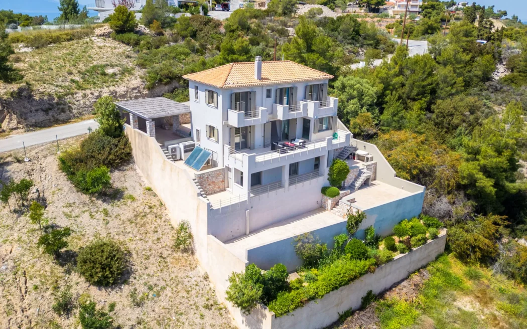 Sea View Villa for Sale in Agios Aimilianos
