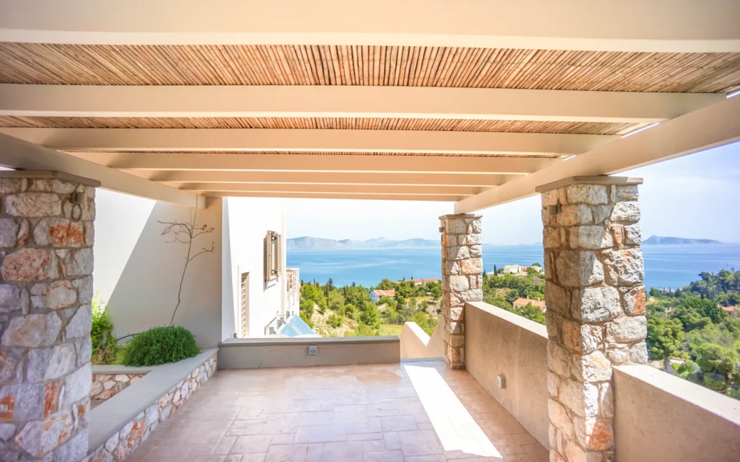 Sea View Villa for Sale in Agios Aimilianos