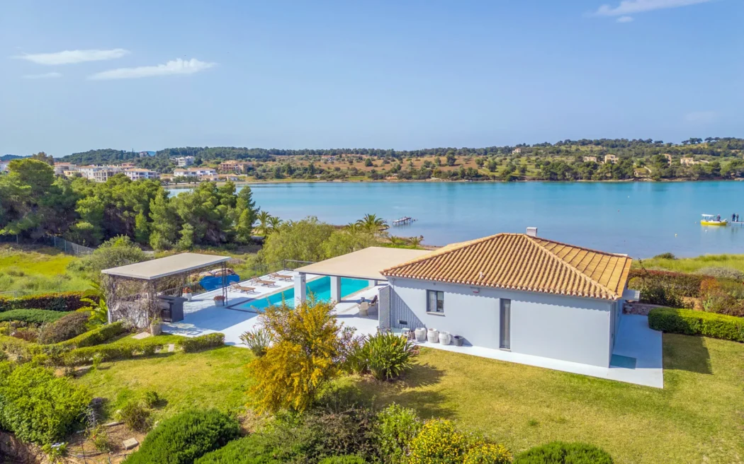 Sea View Villa for Sale in Ververouda