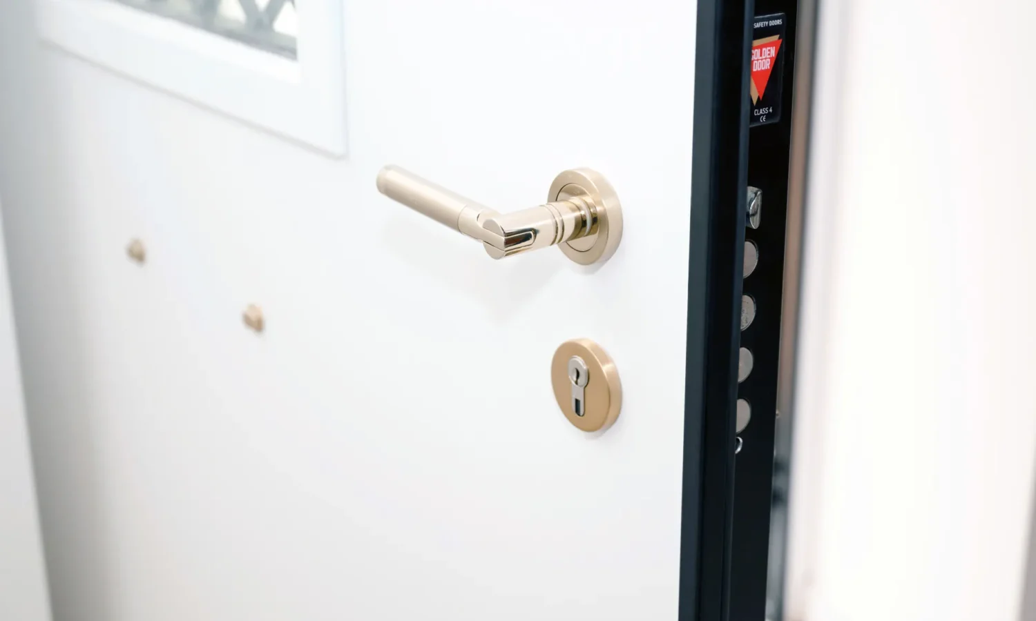 Stone House For Sale in Asini