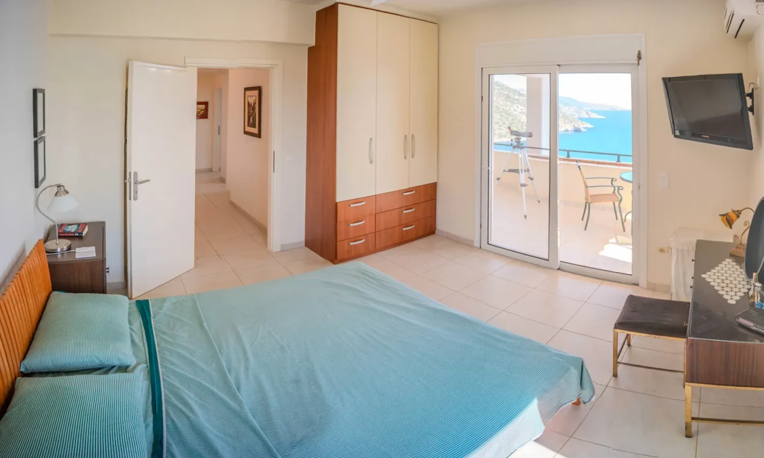 Villa-For-Sale-Near-Astros