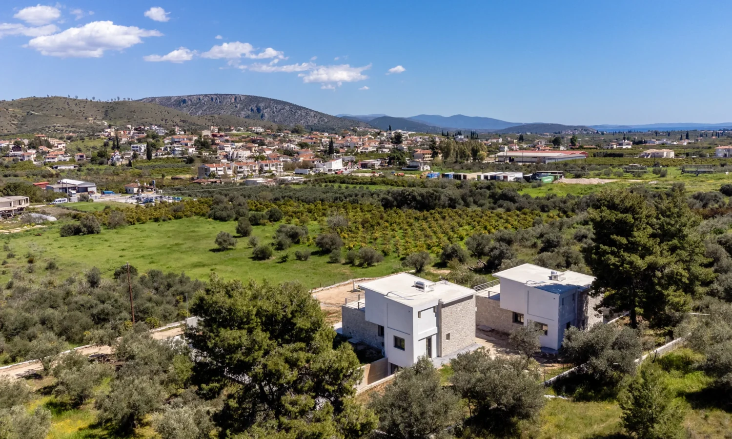 Holiday-Home-For-Sale-in-Peloponnese-Lefkakia
