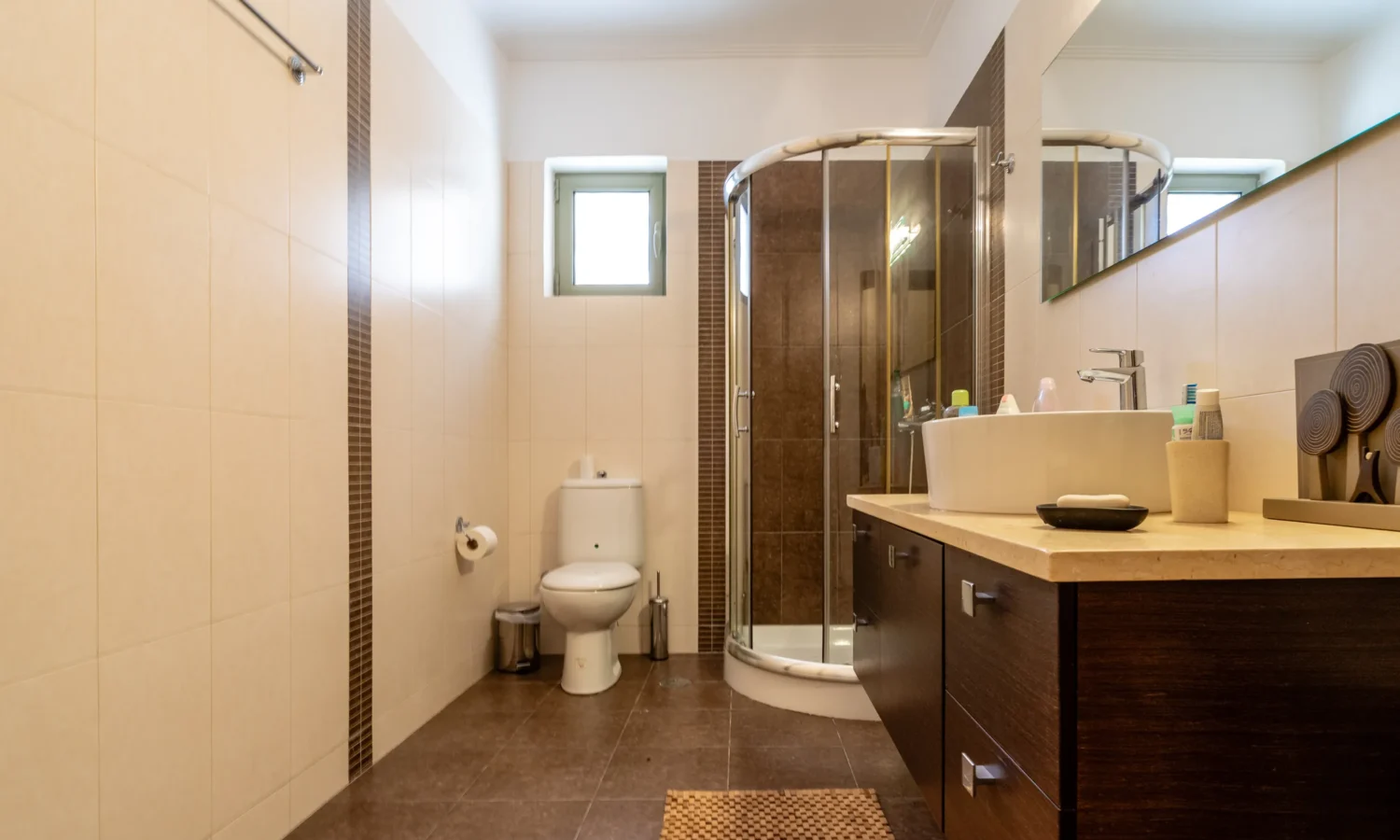 House-with-sea-views-in-greece