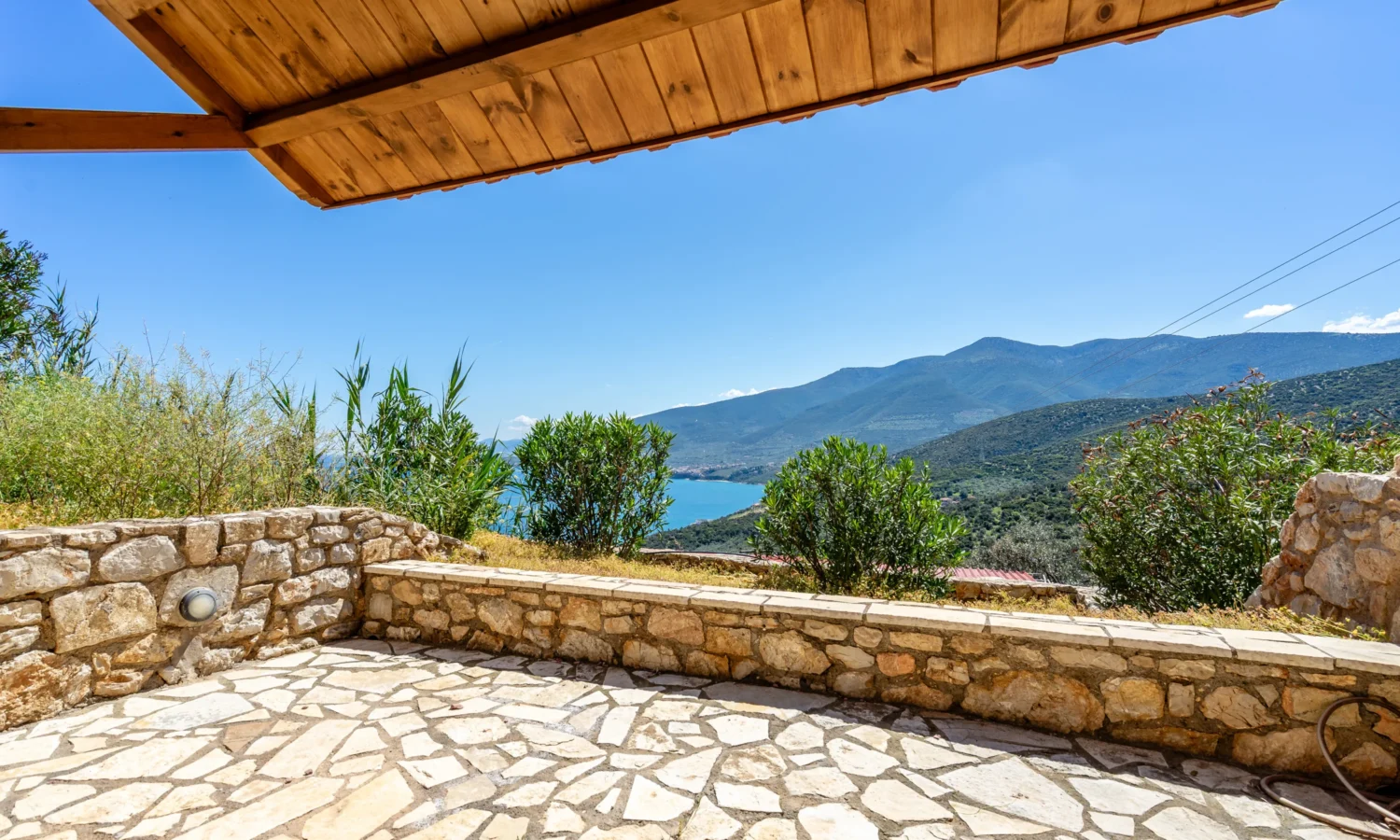 House-with-sea-views-in-greece