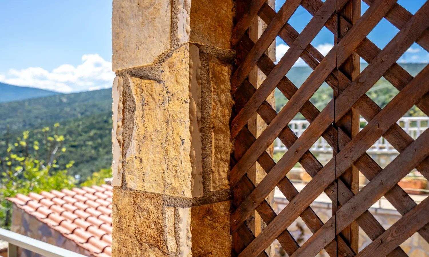 House-with-sea-views-in-greece