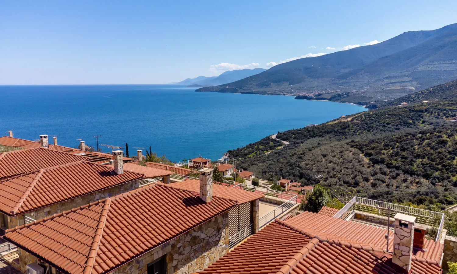 House-with-sea-views-in-greece