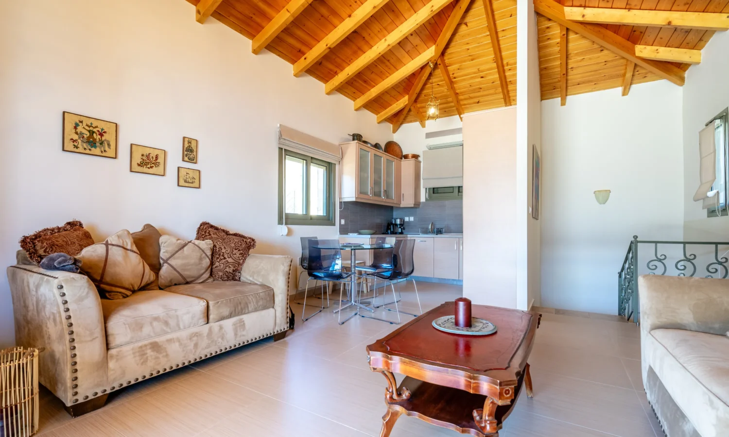 House-with-sea-views-in-greece