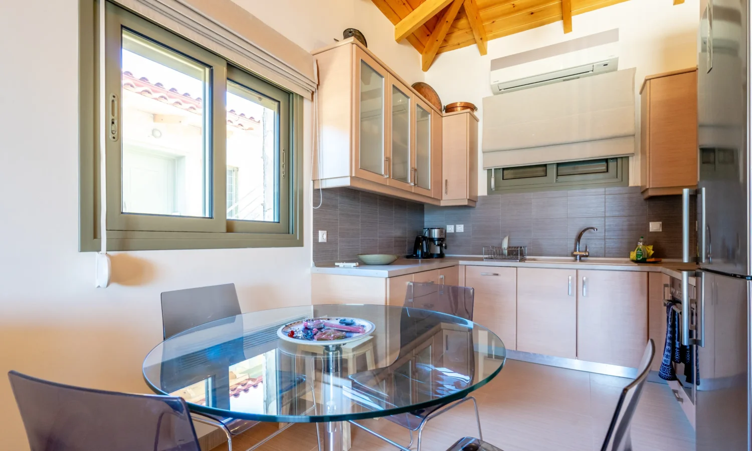 House-with-sea-views-in-greece