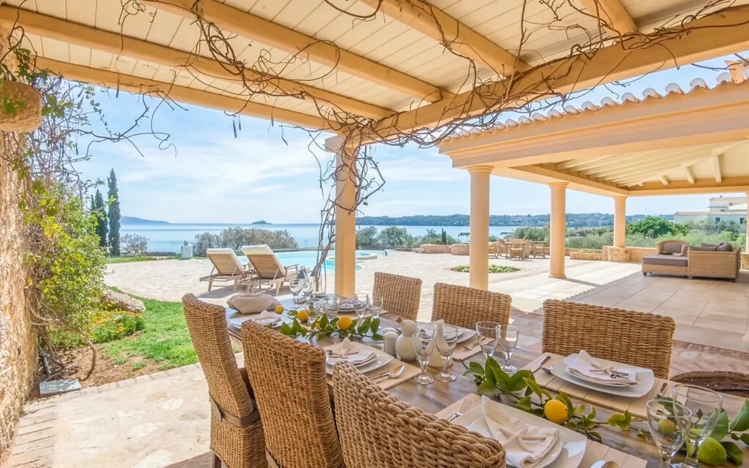 Spacious Villa by the Sea in Greece