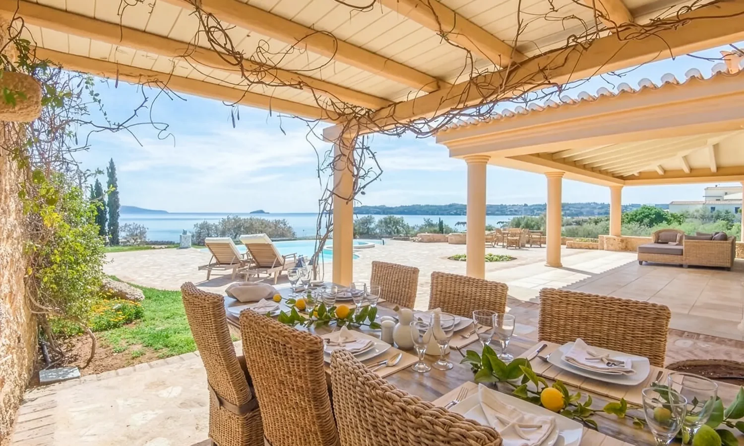 Spacious Villa by the Sea in Greece