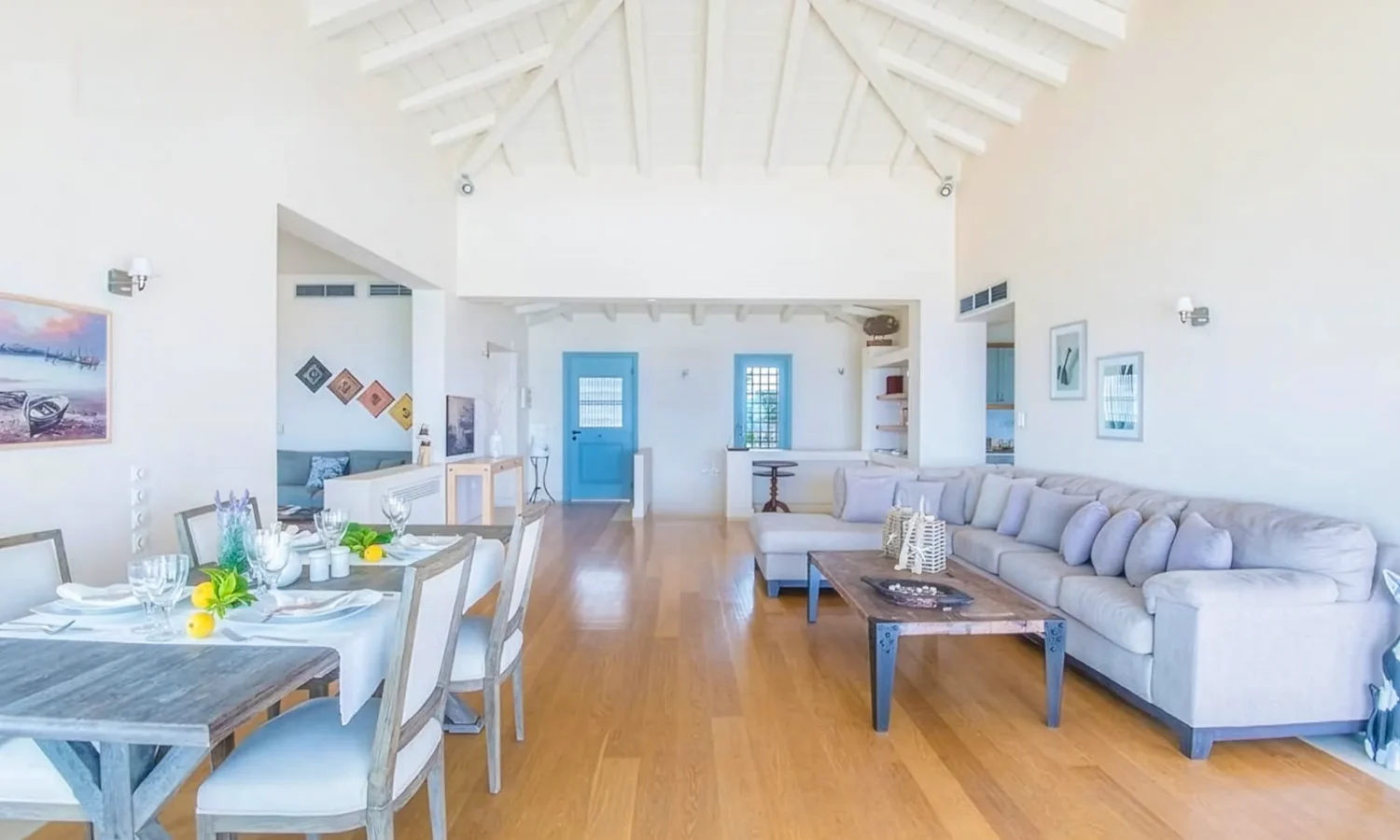 Spacious Villa by the Sea in Greece