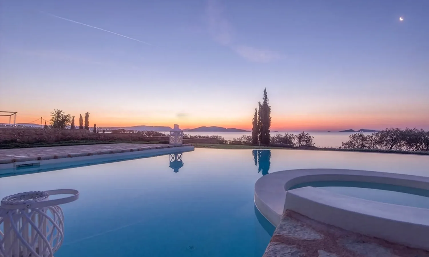 Spacious Villa by the Sea in Greece