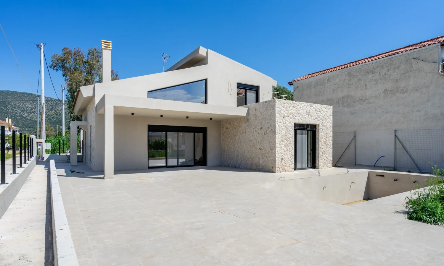 coastal villa in Kantia Greece