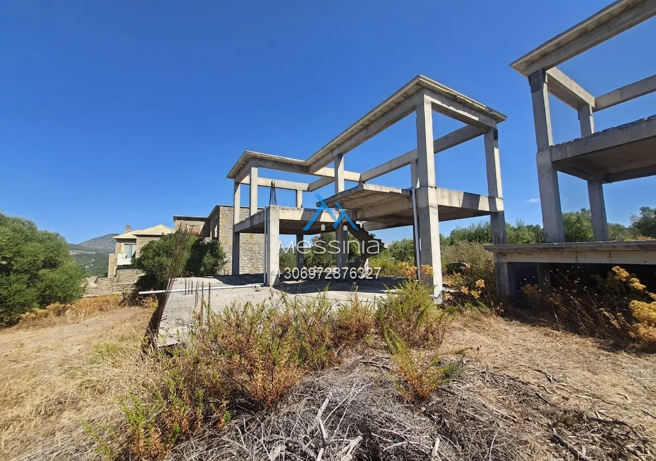 Complex of Four Villas in Methoni