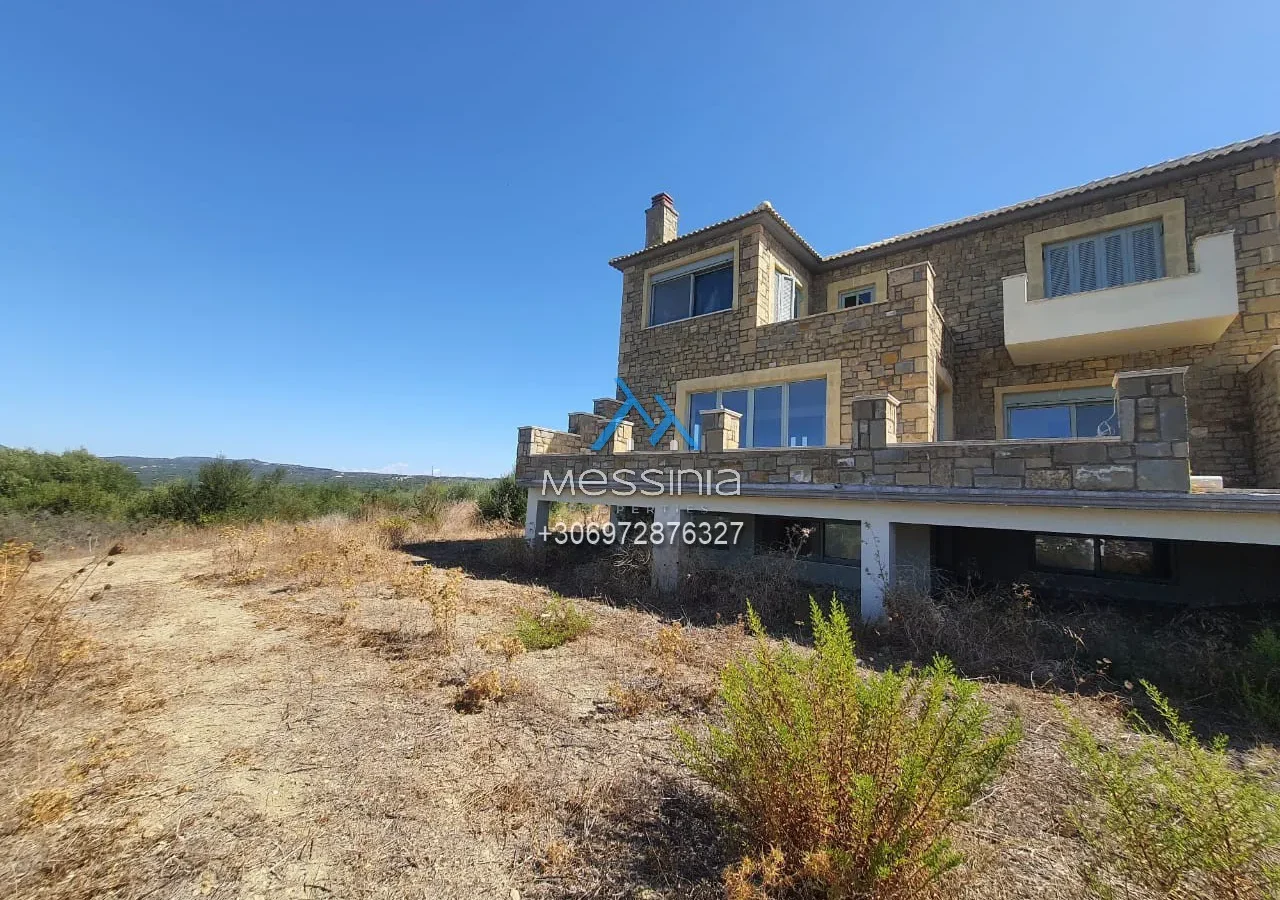 Complex of Four Villas in Methoni