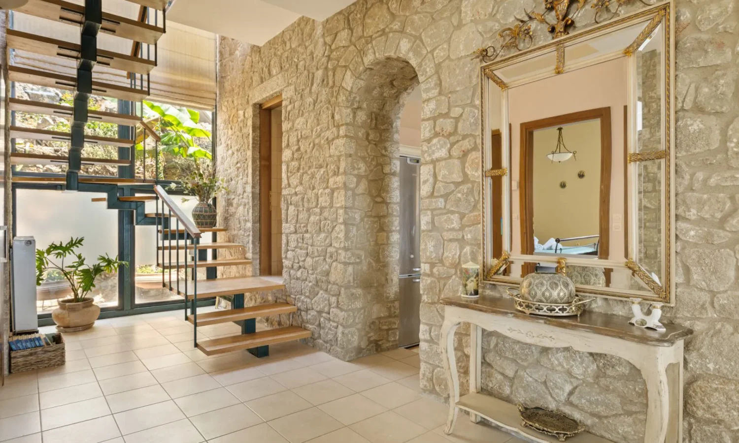 Stone Villa for Sale with Unobstructed Views near Stoupa