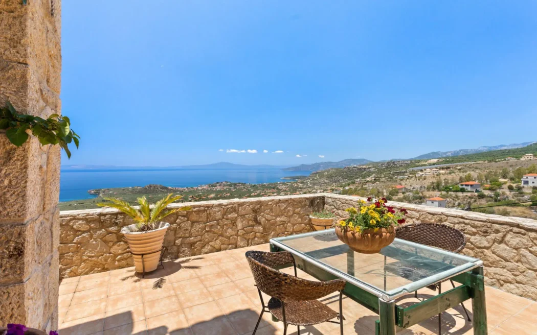 Stone Villa for Sale with Unobstructed Views near Stoupa