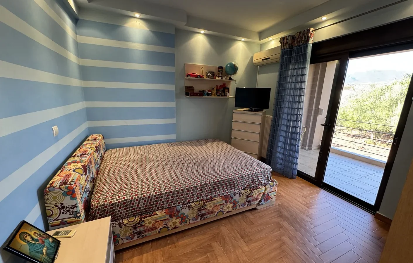 5 Bedroom House for Sale in Kalamata